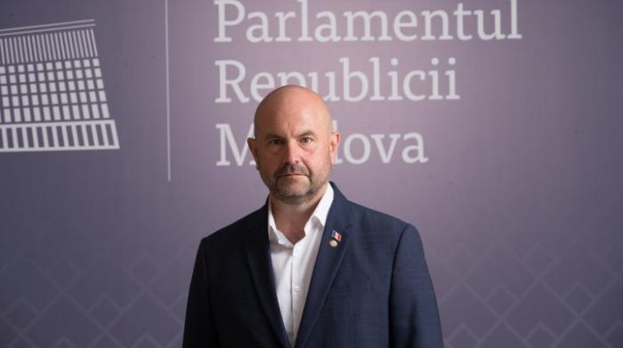 Parlamentarul din Fracțiunea PAS, Vladimir Bolea, și-a depus mandatul de deputat