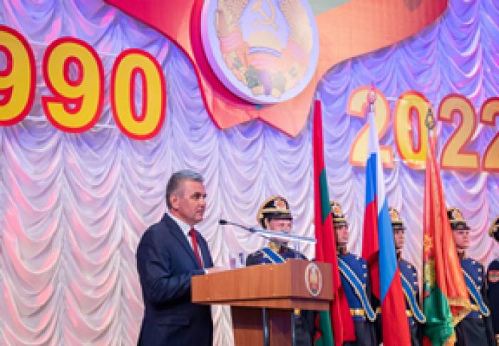 ÎN TRANSNISTRIA ESTE MARCATĂ CEA DE-A 32 ANIVERSARE DE LA INDEPENDENŢĂ