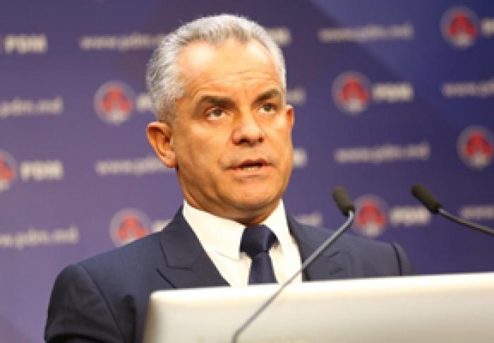 FOSTUL LIDER AL PARTIDULUI DEMOCRAT CARE SE ASCUNDE ÎN STRĂINĂTATE, VLAD PLAHOTNIUC, ŞI-A DECLARAT INTENŢIA DE A REVENI ÎN POLITICĂ