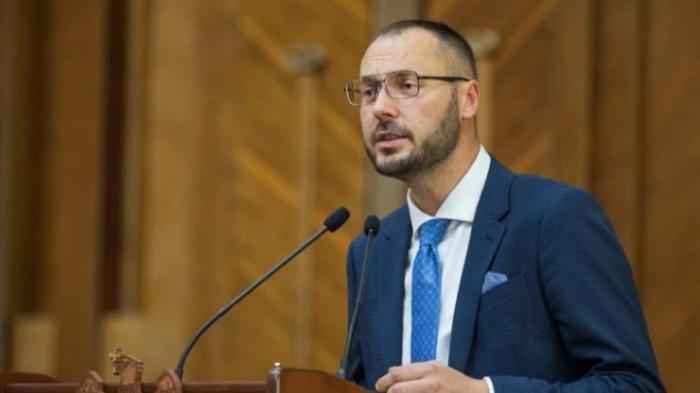 Sergiu Litvinenco rămâne în funcţie. Doar 23 de deputaţi au susţinut moţiunea împotriva ministrului Justiţiei