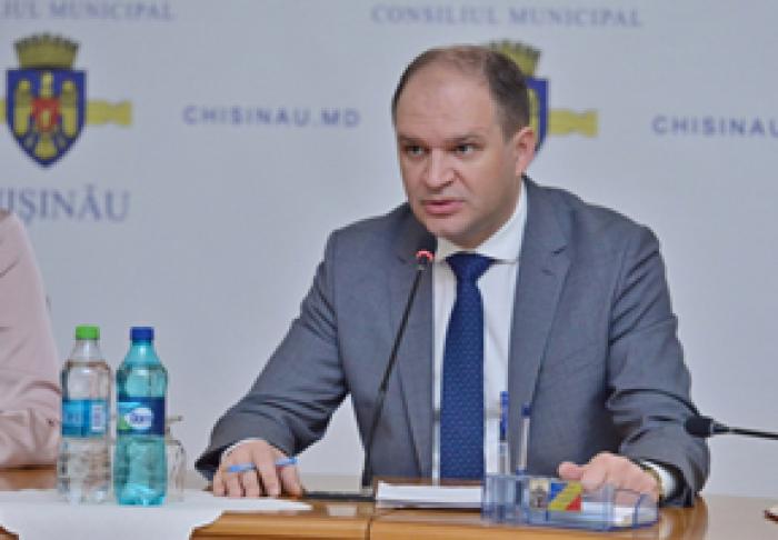 PRIMARUL CHIȘINĂULUI CONSIDERĂ INSUFICIENTĂ MAJORAREA TARIFELOR LA SERVICIILE PRESTATE DE APĂ-CANAL CHIȘINĂU