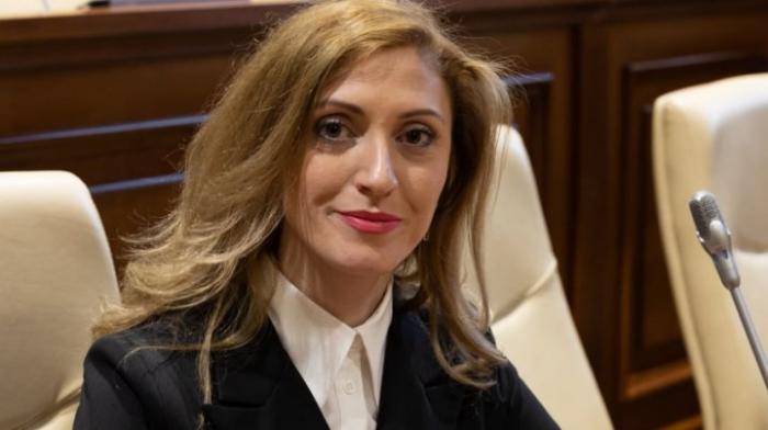 Comisia Electorală Centrală și-a completat echipa. Tatiana Barburoș a depus jurământul în Parlament