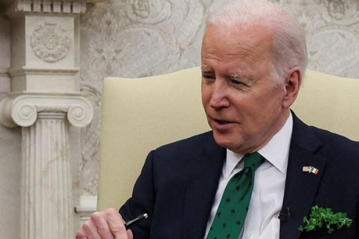 Biden ridică starea de urgenţă naţională legată de COVID-19