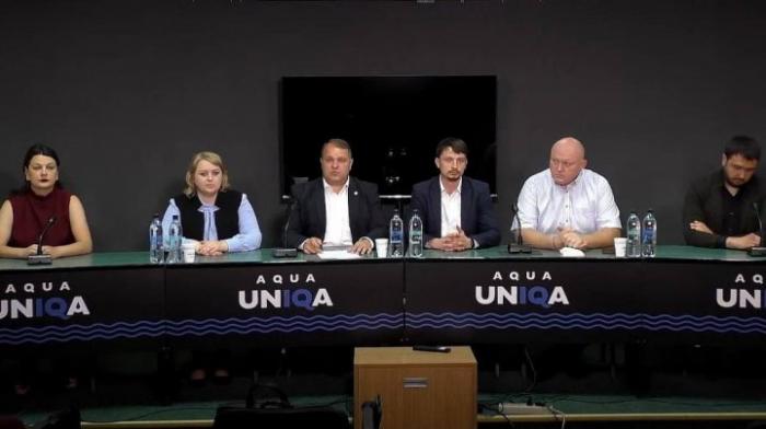 PSRM slăbește. Deputații Vasile Bolea, Alexandr Suhodolschi, Irina Lozovan și Alexandr Nesterovschi au aderat la Partidul Renaștere