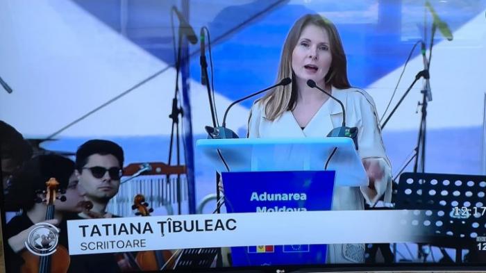 Tatiana Țîbuleac, de la Paris, la mitingul pro-european din Chișinău: Chiar dacă Moldova nu e in Europa, oamenii deja sunt acolo.