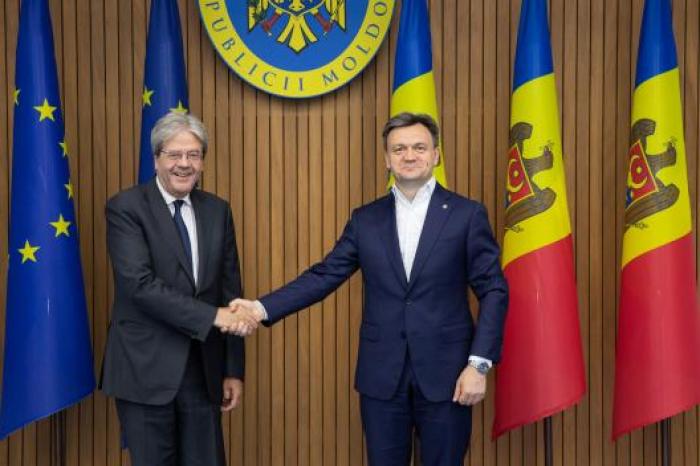 Dezvoltarea economică a țării noastre a fost unul dintre subiectele principale abordate de prim-ministrul Dorin Recean la întrevederea cu Paolo Gentiloni, comisarul european pentru economie