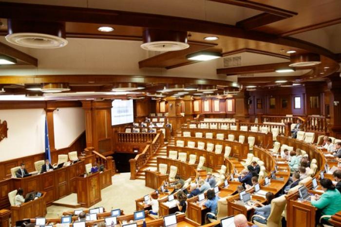 ​MEMBRII PARTIDELOR DECLARATE NECONSTITUŢIONALE NU VOR AVEA DREPTUL SĂ FIE ALEŞI