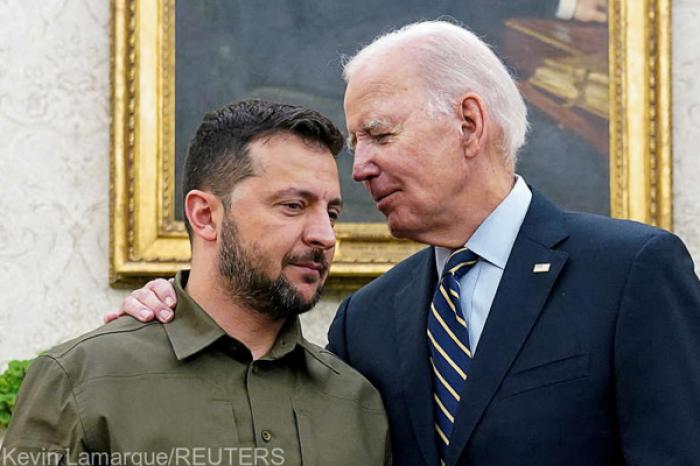 Ucraina Biden îl invită pe Zelenski la Casa Albă