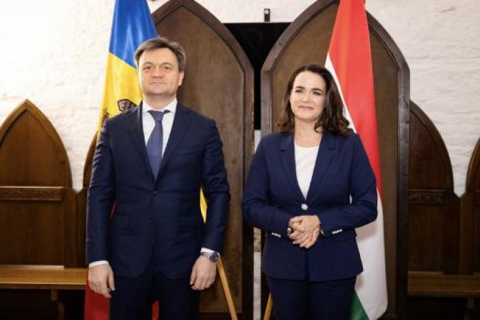 Prim-ministrul Dorin Recean la întrevedere cu președinta Ungariei, Katalin Novák: „Suntem ferm angajați să continuăm reformele și procesul de modernizare europeană a Republicii Moldova”