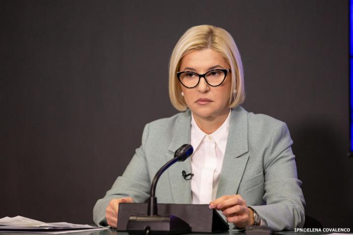 IRINA VLAH SOLICITĂ DIN NOU PREȘEDINTEI SĂ RĂSPUNDĂ LA ÎNTREBĂRILE CETĂȚENILOR