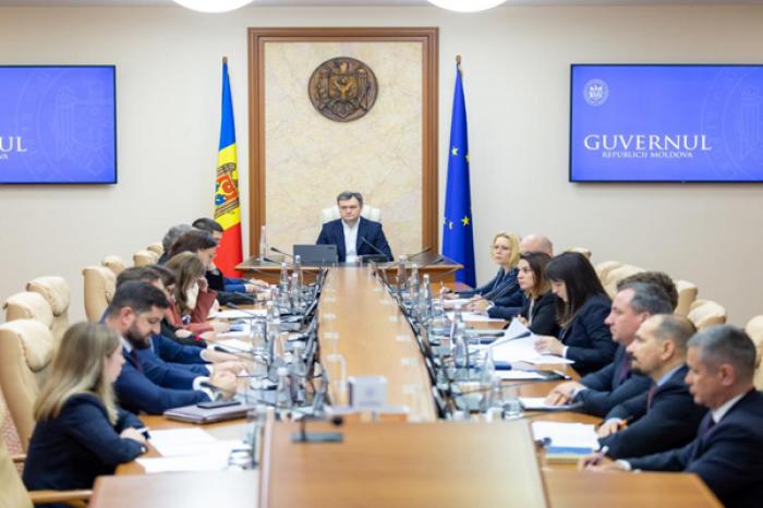 GUVERNUL APROBĂ MODIFICĂRILE LA LEGEA PRIVIND VOTUL PRIN CORESPONDENȚĂ