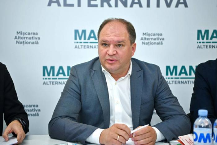 ЛИДЕР MAN ЗАЯВИЛ, ЧТО «ДАВНО НЕ БЫЛ В РОССИИ», И ОТКАЗАЛСЯ ОТВЕТИТЬ, НАХОДИЛСЯ ЛИ ОН В МОСКВЕ В ДЕНЬ РОССИЙСКОГО ВТОРЖЕНИЯ В УКРАИНУ