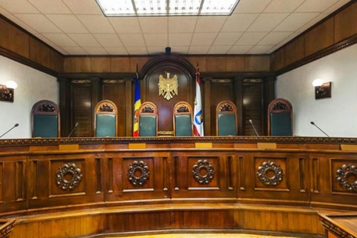 OPOZIȚIA EXTRAPARLAMENTARĂ CERE PARTICIPAREA OPOZIȚIEI LA PROCESUL DE NUMIRE A JUDECĂTORILOR CURȚII CONSTITUȚIONALE