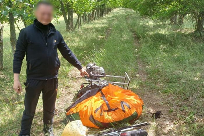 ​ПОГРАНИЧНИКИ ЗАДЕРЖАЛИ ГРАЖДАНИНА УКРАИНЫ, ПЕРЕСЕКШЕГО ГРАНИЦУ НА ПАРАМОТОРЕ
