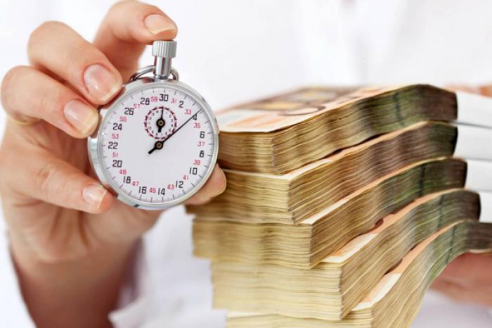 PONDEREA CREDITELOR SCADENTE ACORDATE PERSOANELOR JURIDICE ÎN PORTOFOLIUL DE CREDITE AL BĂNCILOR MOLDOVENEȘTI A SCĂZUT LA 2,2%