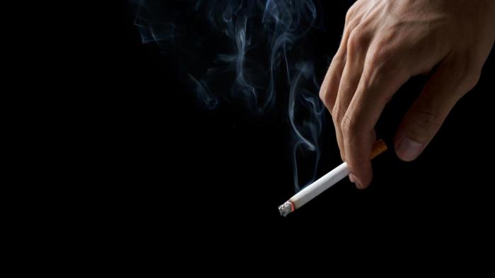 Profesor în medicină: Interzicerea pliculețelor cu nicotină nu va soluționa problema fumatului