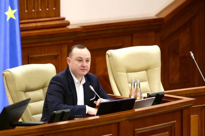 COMUNIȘTII ȘI SOCIALISTII VOR CREA O „COMISIE PENTRU INVESTIGAREA ACTIVITĂȚILOR CRIMINALE ALE PAS” ÎN PARLAMENT