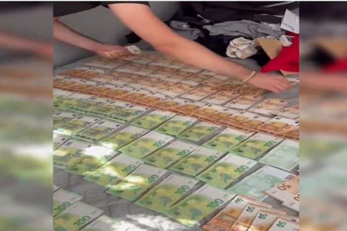 ​DOI TINERI SUSPECTAȚI DE FURTUL A 50 DE MII DE EURO, REȚINUȚI LA CHIȘINĂU