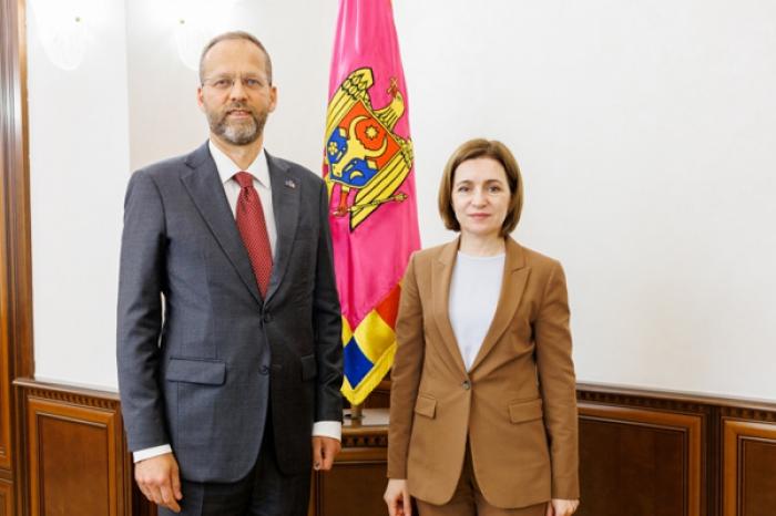 PREȘEDINTELE I-A DAT GARANȚII AMBASADORULUI UE CĂ INTEGRAREA EUROPEANĂ RĂMÂNE CEL MAI IMPORTANT PROIECT AL REPUBLICII