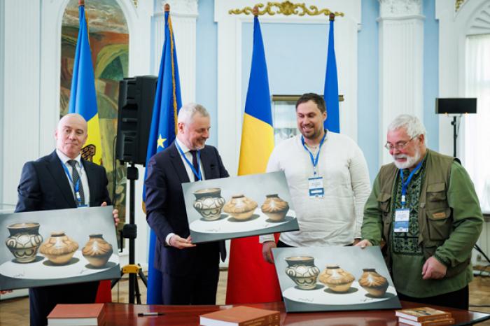 МОЛДОВА, РУМЫНИЯ И УКРАИНА БУДУТ ДОБИВАТЬСЯ ВКЛЮЧЕНИЯ АРХЕОЛОГИЧЕСКОЙ КУЛЬТУРЫ КУКУТЕНЬ—ТРИПОЛЬЕ В СПИСОК ВСЕМИРНОГО НАСЛЕДИЯ ЮНЕСКО