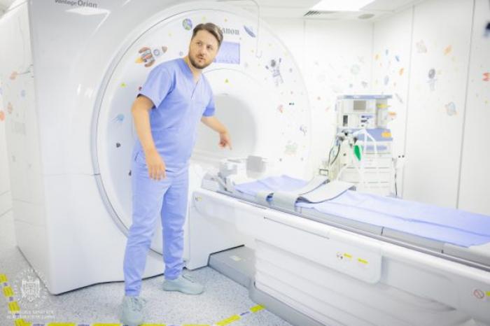 O SALĂ DE IMAGISTICĂ PRIN REZONANȚĂ MAGNETICĂ A FOST DESCHISĂ LA INSTITUTUL MAMEI ȘI COPILULUI