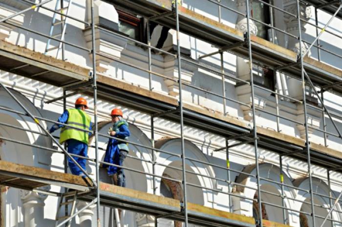 ПРАВИТЕЛЬСТВО ПЛАНИРУЕТ ПРИВЛЕЧЬ НА РЕННОВАЦИЮ ЗДАНИЙ 405 МЛН. ЕВРО В СЛЕДУЮЩИЕ ПЯТЬ ЛЕТ