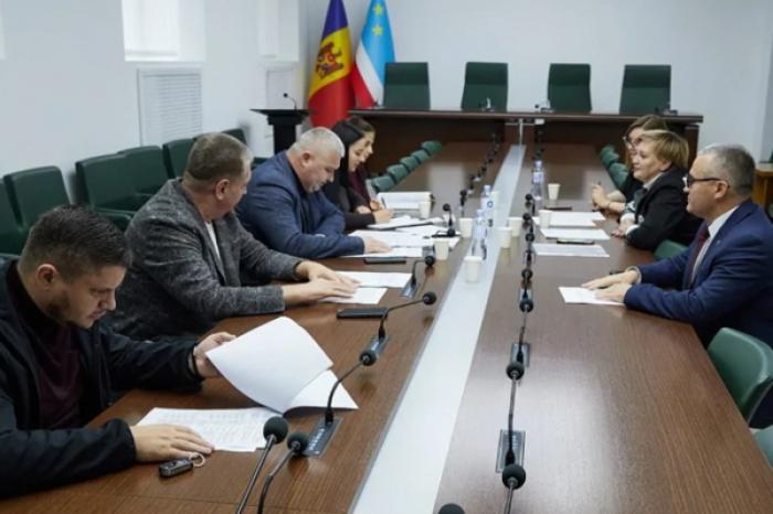 ADUNAREA POPULARĂ A GĂGĂUZIEI A DECLARAT PERFORMANȚA DIRECTORULUI ȘI A CONSILIULUI DE SUPRAVEGHERE AL COMPANIEI PUBLICE DE TELEVIZIUNE A AUTONOMIEI CA NESATIFICĂTOARE