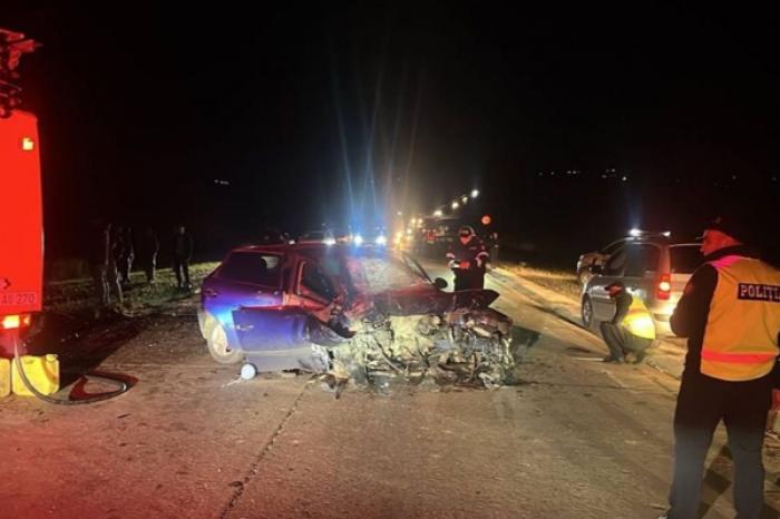 DOUĂ PERSOANE AU MURIT ÎNTR-UN ACCIDENT RUTIER ÎN APROPIERE DE STRĂȘENI, DOI COPII INTERNAȚI LA SPITAL