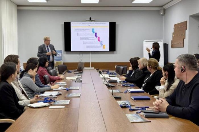 МОЛДАВСКИХ ГОСЧИНОВНИКОВ ПРОИНФОРМИРОВАЛИ ОБ УПРАВЛЕНИИ СЕЛЬСКИМ ХОЗЯЙСТВОМ В ЕВРОСОЮЗЕ