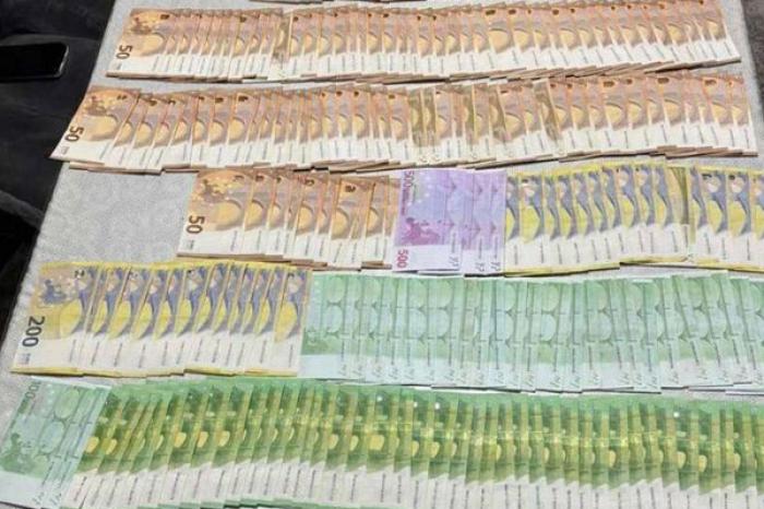 ​OAMENII LEGII AU REȚINUT CINCI PERSOANE, INCLUSIV LIDERUL PLATFORMEI TUX