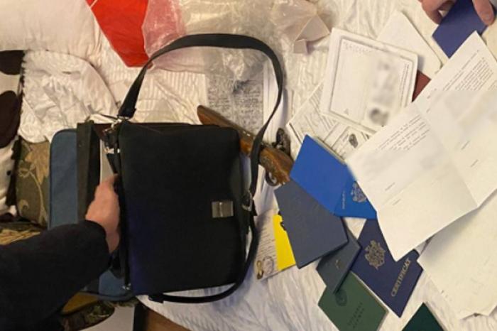 PERCHEZIȚII EFECTUATE ÎN MOLDOVA ȘI ROMÂNIA PENTRU PERSOANE CARE AU ORGANIZAT FALSIFICAREA DE DOCUMENTE