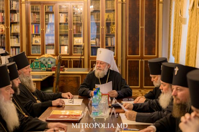 SINODUL BISERICII ORTODOXE DIN MOLDOVĂ A CATERISIT ÎNCĂ 11 PREOȚI CARE SE TRANSFERASERĂ DIN MITROPOLIA MOLDOVEI ÎN MITROPOLIA BASARABIEI