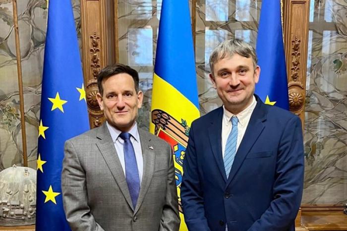 UN REPREZENTANT AL AMBASADEI SUA A DISCUTAT CU MINISTRUL CULTURII DIN REPUBLICA MOLDOVA DESPRE EVENIMENTELE ANIVERSARE VIITOARE