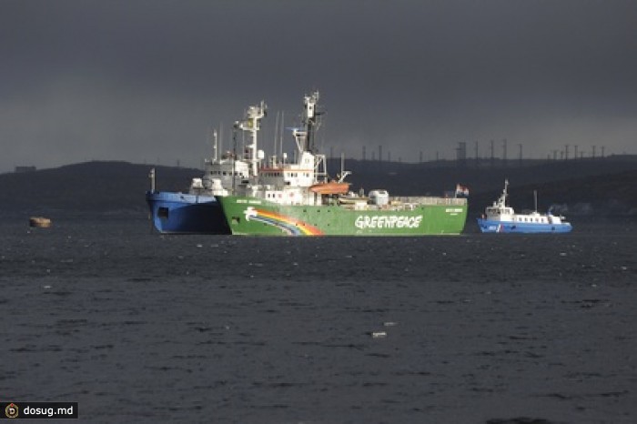 Активистов Greenpeace доставили на допрос в СК