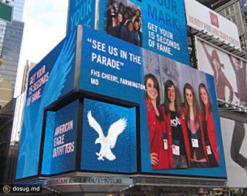 Американец обвинил рекламщиков в краже идеи билборда на Таймс-сквер