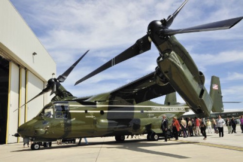 Американские морпехи получили конвертоплан Osprey для перевозки Обамы