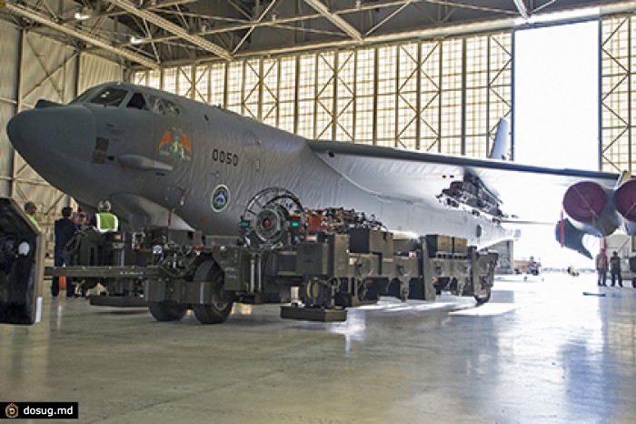 Американцы усовершенствовали вооружение бомбардировщика B-52
