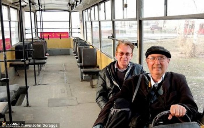 Английский мэр попал в полицию в Самаре за фото в трамвае