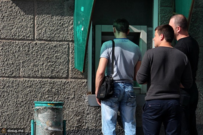 Банкоматы Украины перестали выдавать валюту