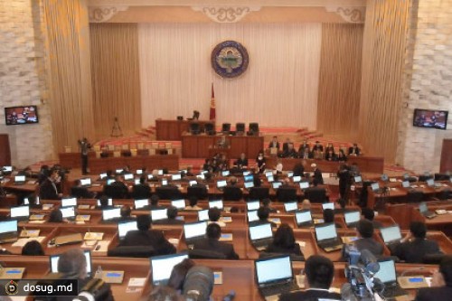 Бишкек заплатит за синхронный перевод для своих депутатов
