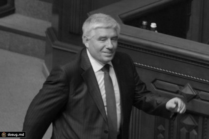 Бывший замглавы фракции Партии регионов выбросился из окна