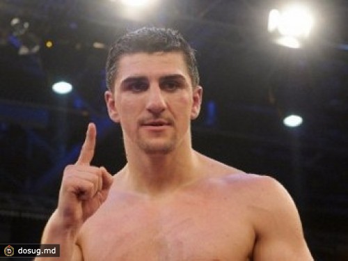 Чемпион мира решил набрать 60 килограммов перед боем с Поветкиным