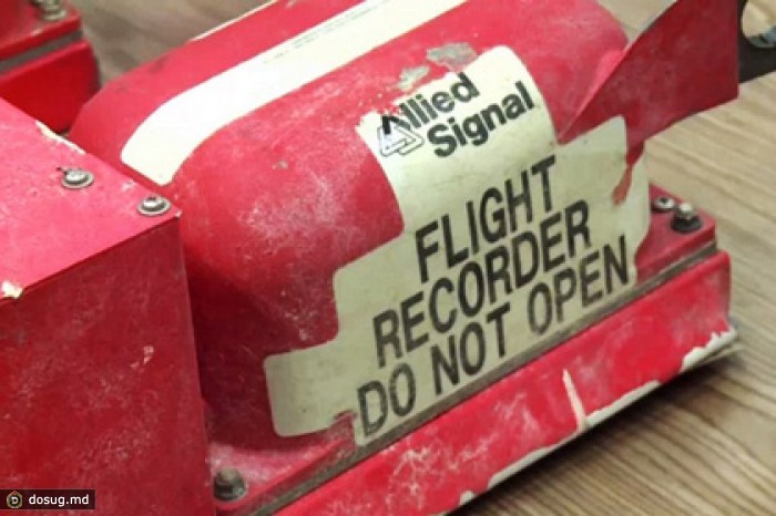 Черные ящики малайзийского «Боинга» перевезли в Великобританию