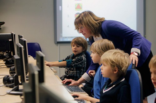 Директоров нарвских школ уволят за плохое знание эстонского