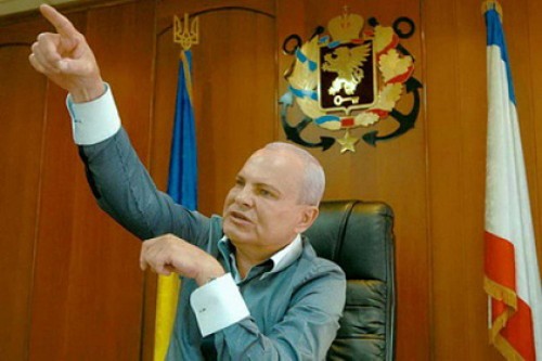 Два крымских мэра названы «худшими отцами города»