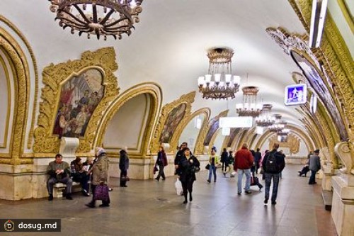 Движение поездов на Кольцевой линии московского метро восстановлено