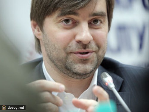 Единорос предложил дать правоохранителям права модератора