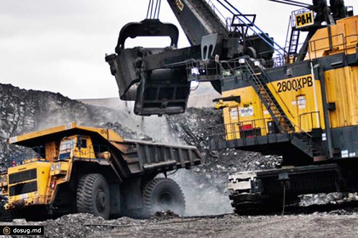 Экономический спад в России ускорился до 4,2 процента