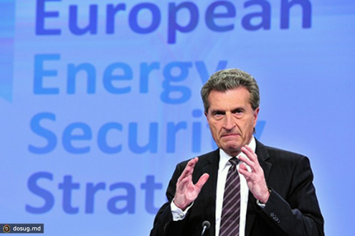 Еврокомиссар счел ненужными санкции на поставки нефти и газа из России