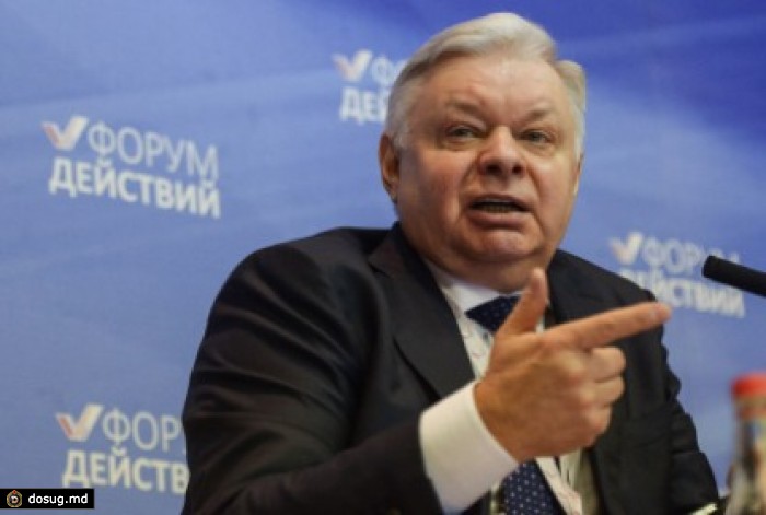 ФМС согласилась пока пускать украинцев по внутренним паспортам